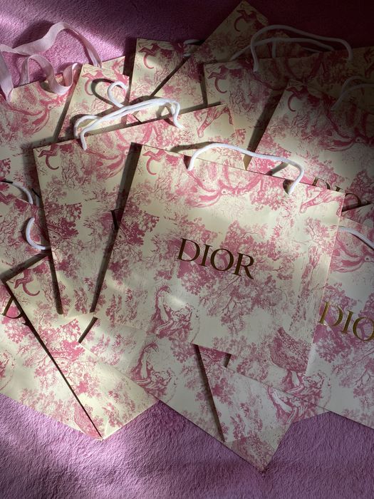 Брендовые пакеты, коробки, пыльники, карточки, аксессуары