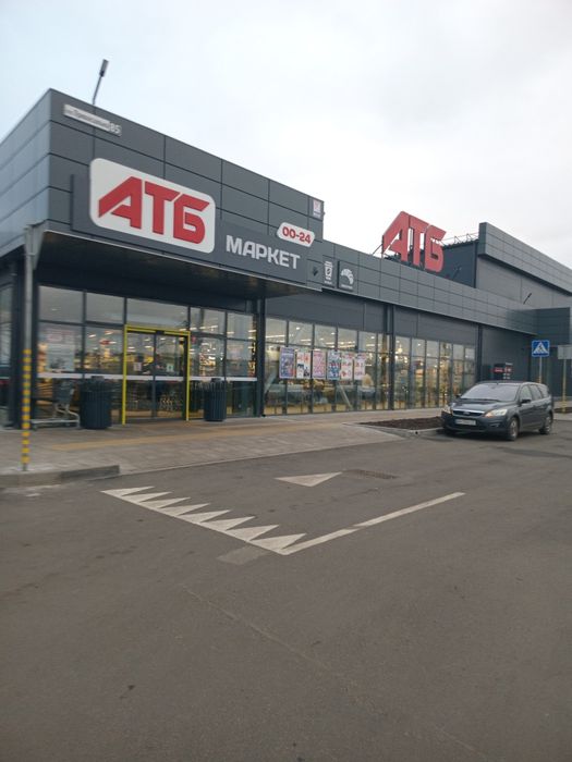 Продам приміщення біля АТБ без%!