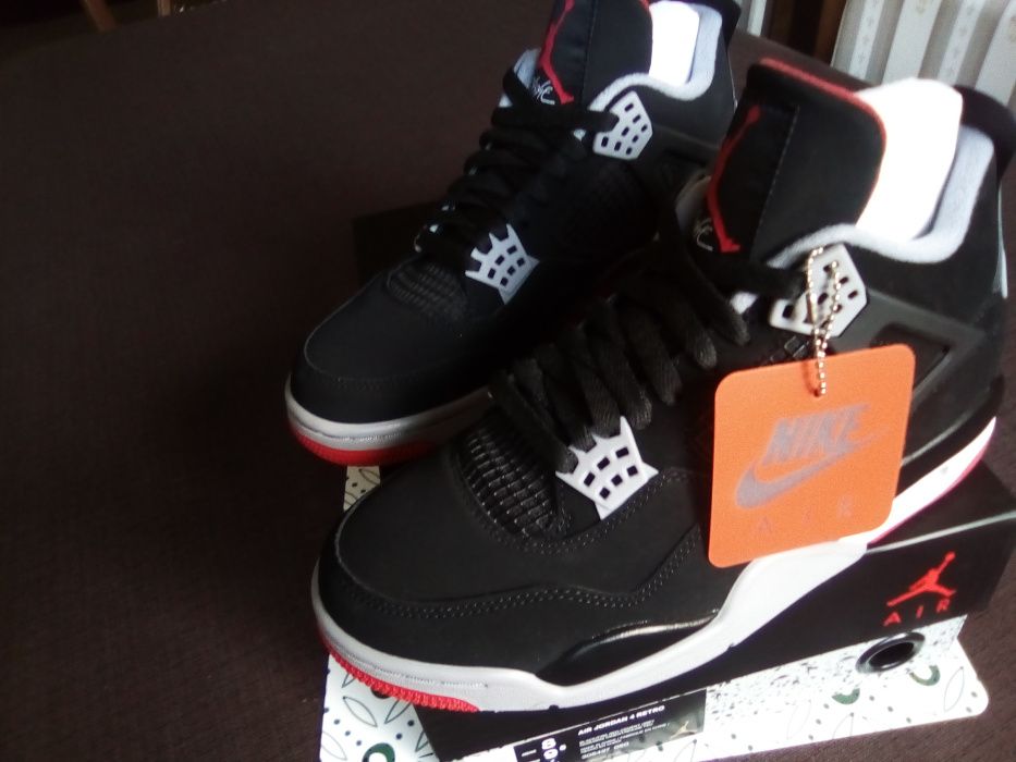 (r. 41- us 8) Nike Jordan 4 Retro Bred (2019) kod 308497,-060