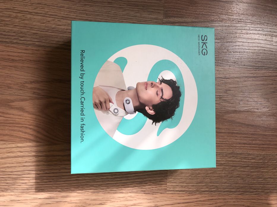 Масажер для шиї SKG 4098e