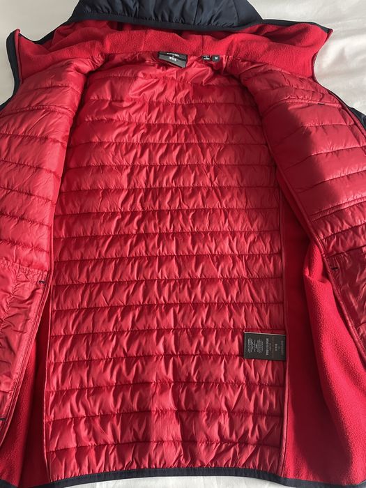 Чоловіча курточка Superdry в розмірі М
