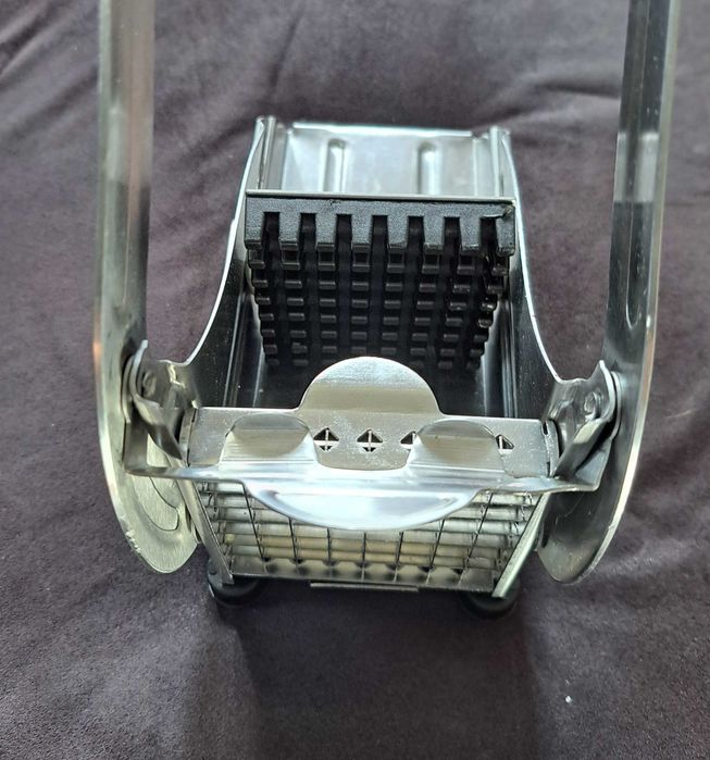 Cortadora de legumes (aos palitos em 2 tamanhos), em aço inox