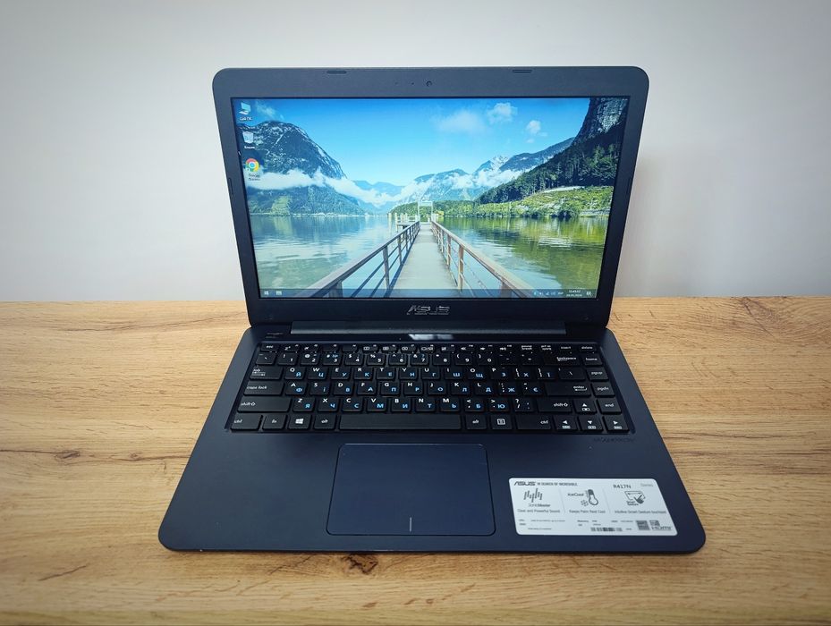 14' ноутбук Asus/Intel Celeron N3350/4GB Ram/SSD 32GB +HDD 500GB/Батарея 6 годин