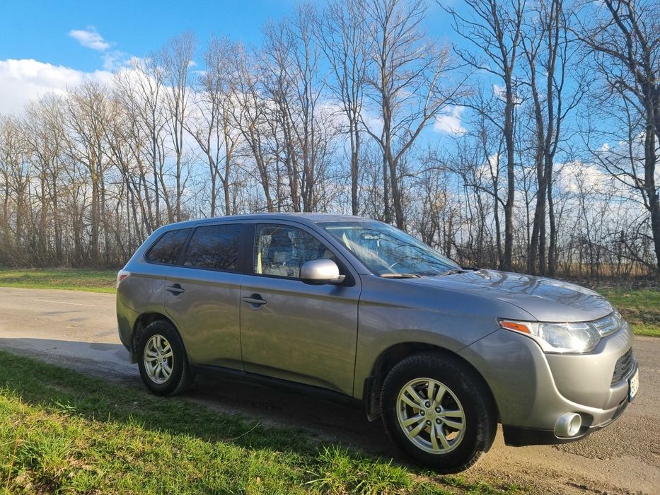 Mitsubishi Outlander 3 2014