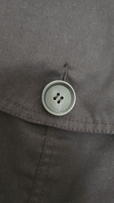 Trencz Stradivarius krótki czarny płaszcz
