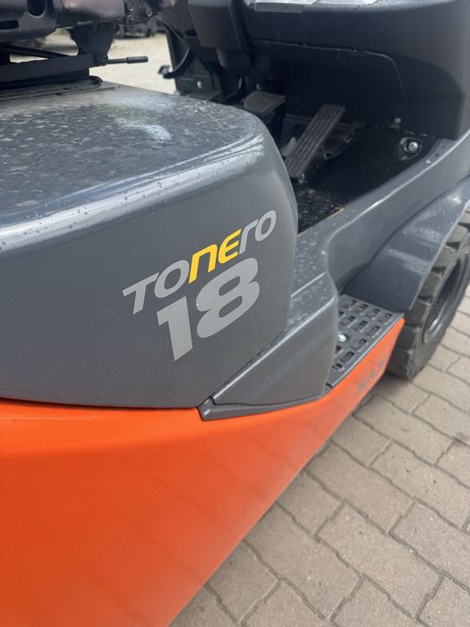 Навантажувач Toyota 8FG-18 погрузчик