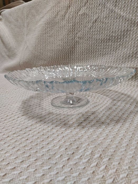 Тортница, фруктовница на ножке, Богемия