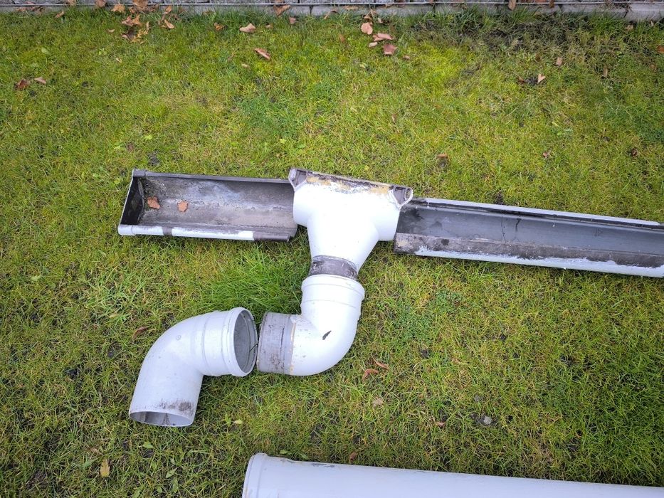 rynna plastik 4.7mb komplet używana