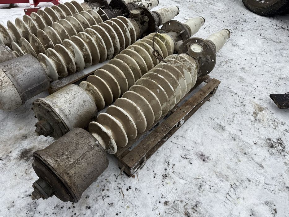 Продам изолятор новые