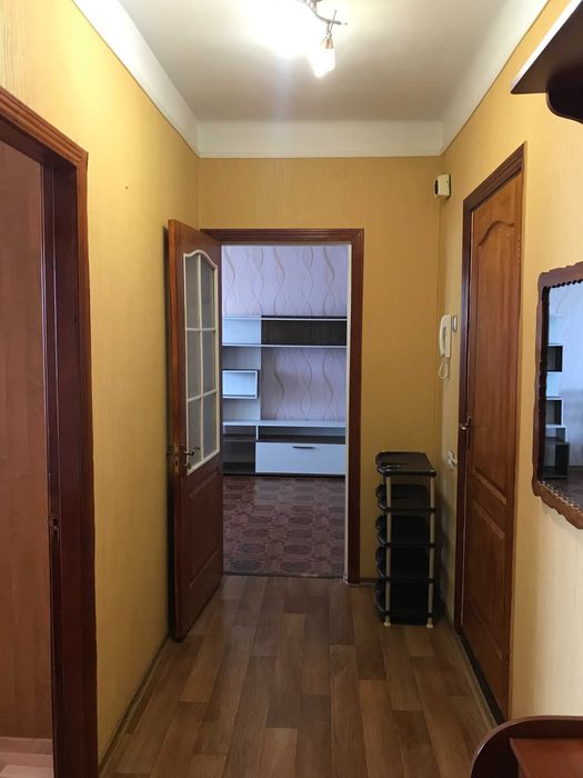 Продається 2к. квартира на Пісках