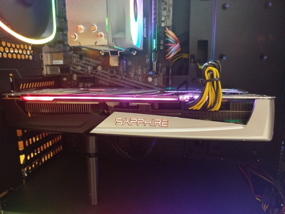 Відеокарта rx5700xt