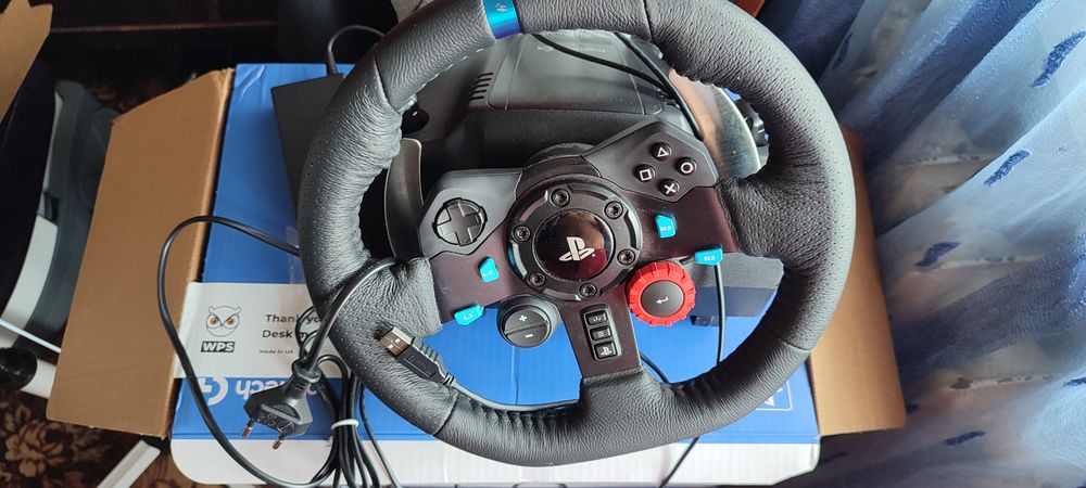 Продам руль Logitech G29