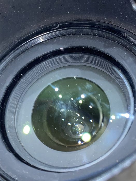Зеркальный фотоопарат никон д5100 в хорошем состоянии пользевался редко