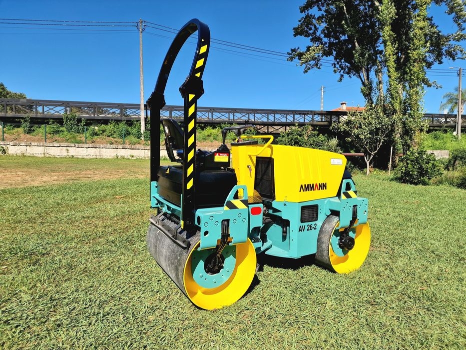 Cilindro compactador marca ammann