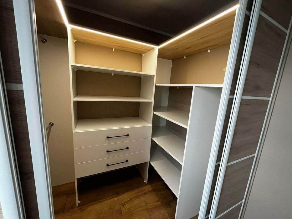 Garderoba na wymiar 3000 tys