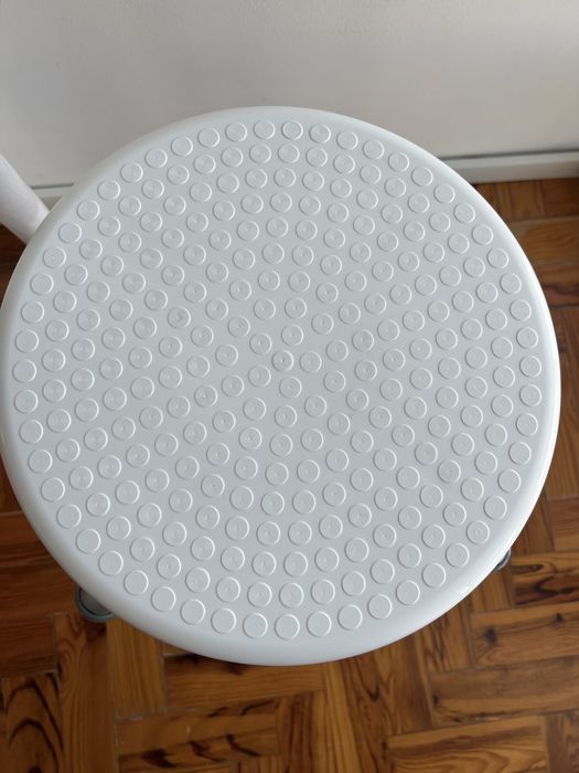 Banco regulavel wc-novo