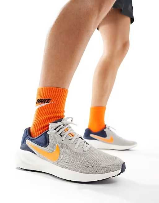 Оригінал! Кросівки NIKE REVOLUTION 7 FB2207-009  US 8 US 10.5