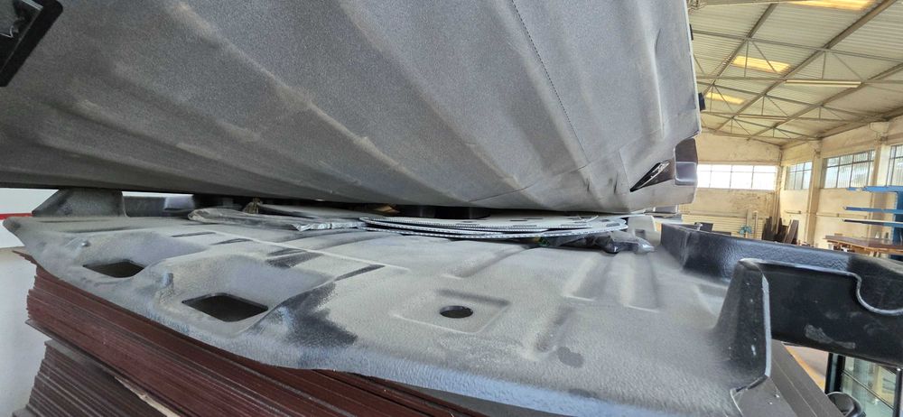 2 Tapetes carga bagageira de chao plastico ford transit 2025