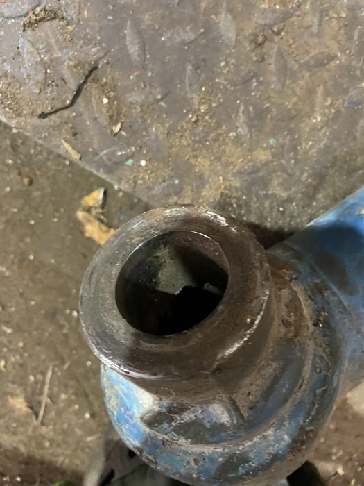 кулак видвижний Мтз 80