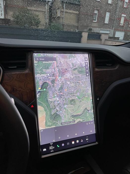 Tesla Model S Long Range