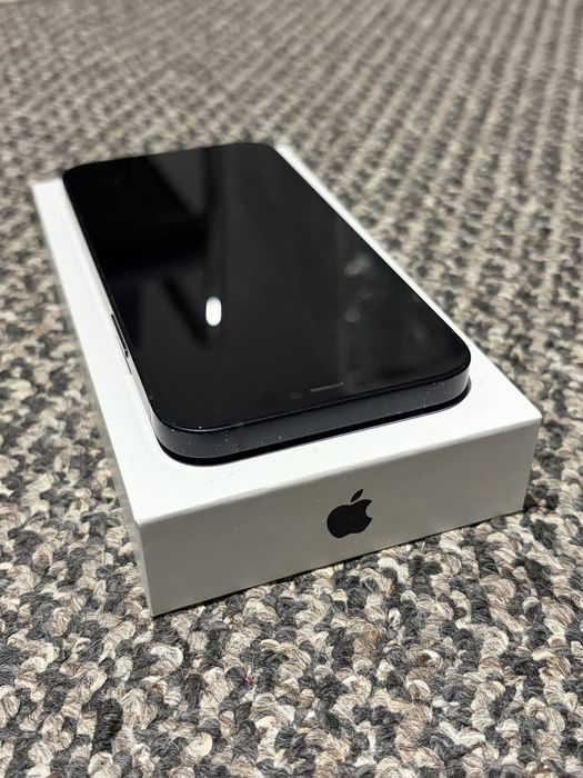 Apple iPhone 12 64GB 87% kondycji, w pelni sprawny, pudelko, nowy kabel, dwa case