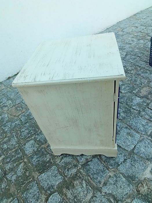 Móvel decorativo alusivo praia