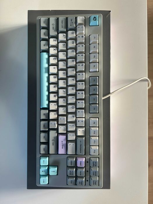 Teclado Mecânico Akko 3087 Silent | TKL Wired | Morandi Grey & Linear Pink | Layout US | 35€