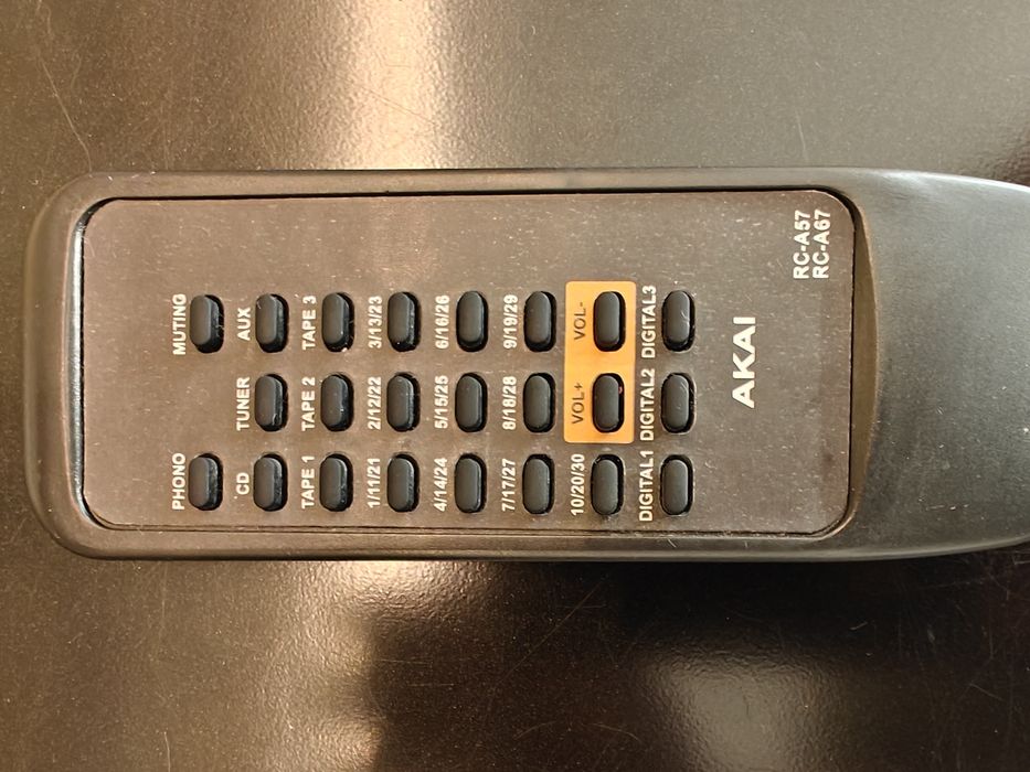 Wzmacniacz Akai AM 67