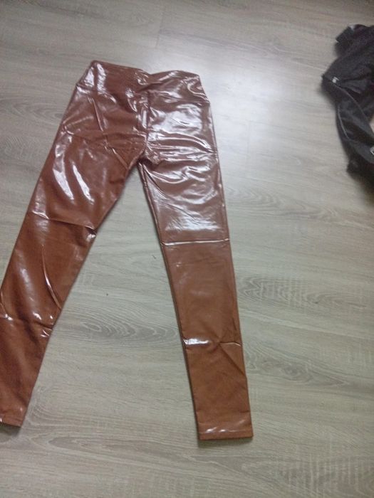 Piękne legginsy latex skóra lateks vinyl