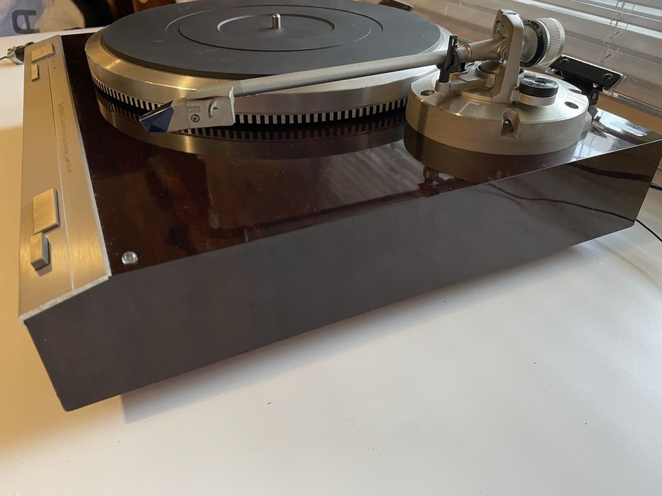 Gramofon Technics SL-M1