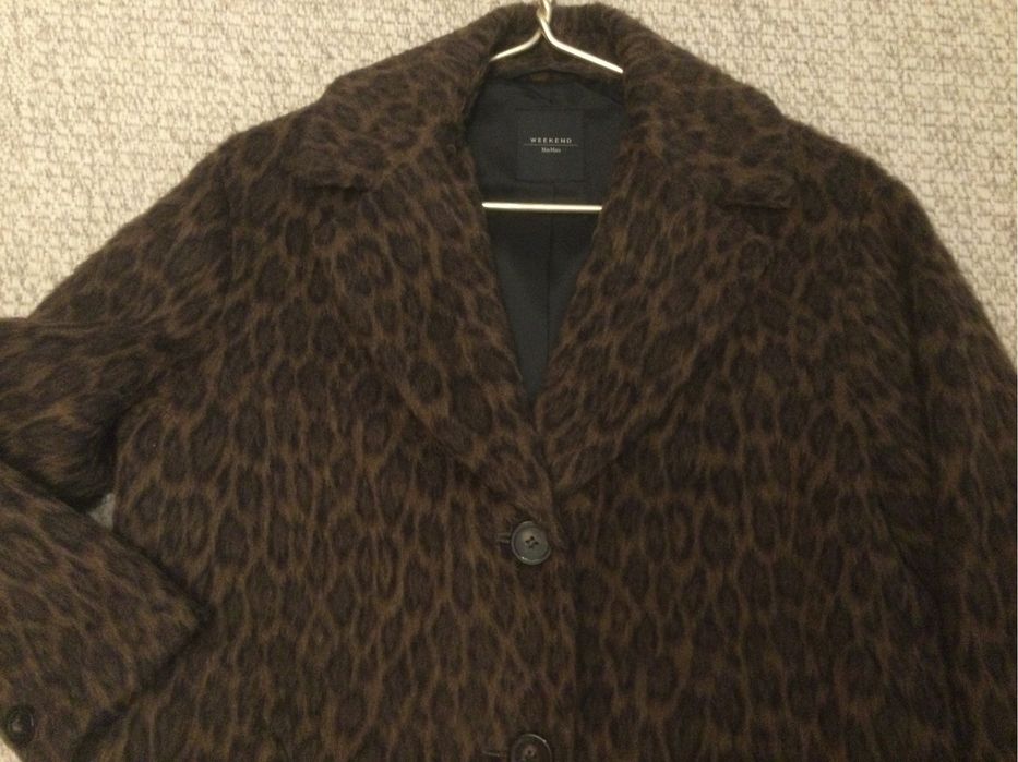 Продам пальто WEEKEND MAX MARA