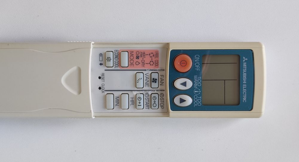 Pilot do klimatyzatora Mitsubishi KF1A w stanie bardzo dobrym