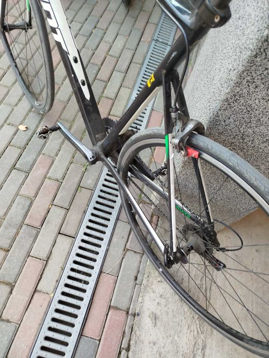 Шосейний велосипед Giant Defy
