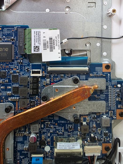 Laptop  HP  17 cali