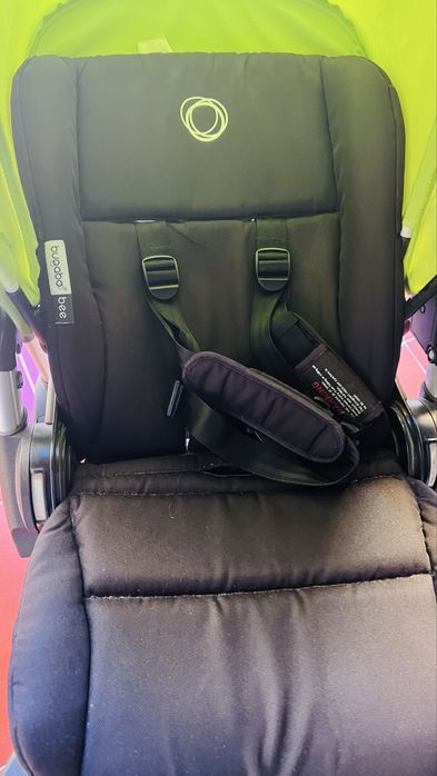 Carrinho de Bebé Bugaboo Bee + Capa de Chuva Incluída