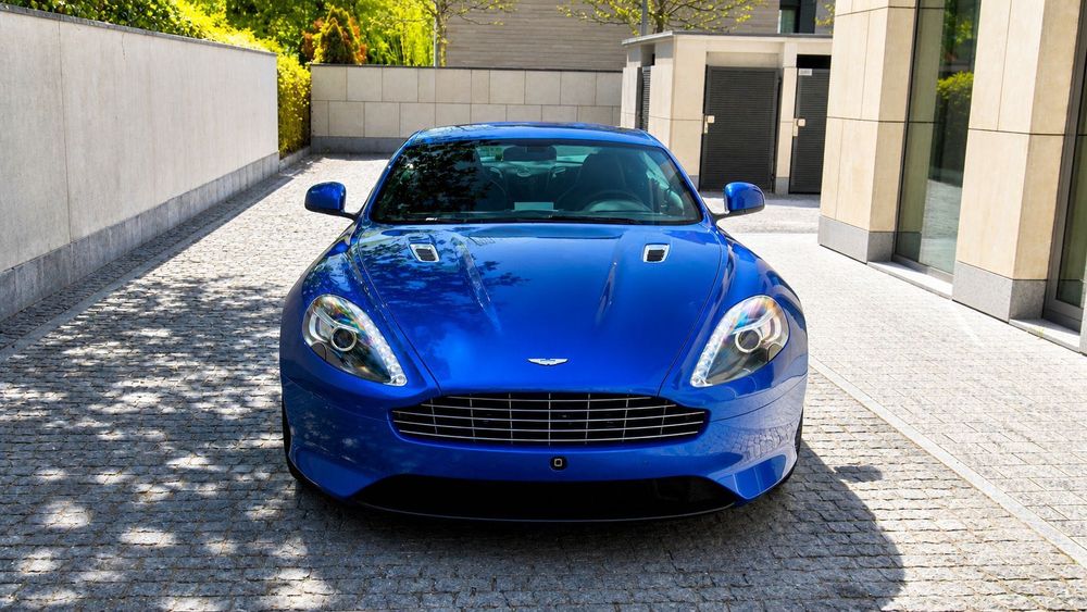 Aston Martin virage