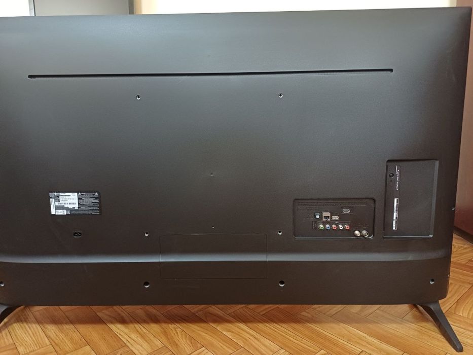 Телевізор LG 49UJ630V Smart TV UHD 4K 49”  (123 см)