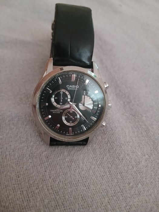 продам часы casio