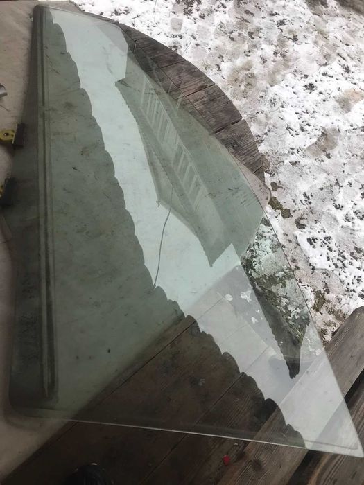 Стекла скло дверей форточки заднє скло Лансер 9 універсал седан