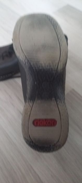 Botki damskie skórzane sznurowane Rieker