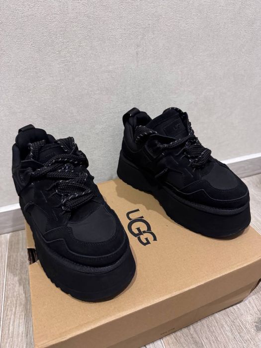 ХІТ сезону UGG кросівки 36р