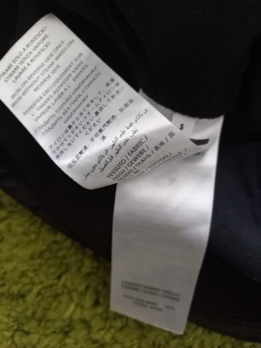 MCQ Alexander McQueen S футболка чорна з принтом  жіноча