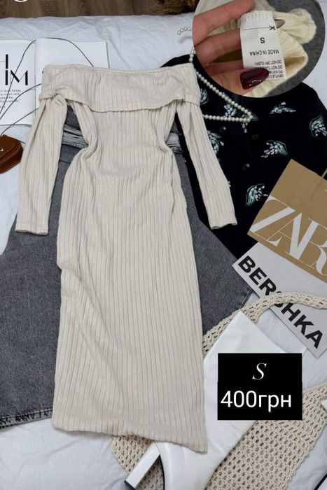 Вязаное платье миди S-M