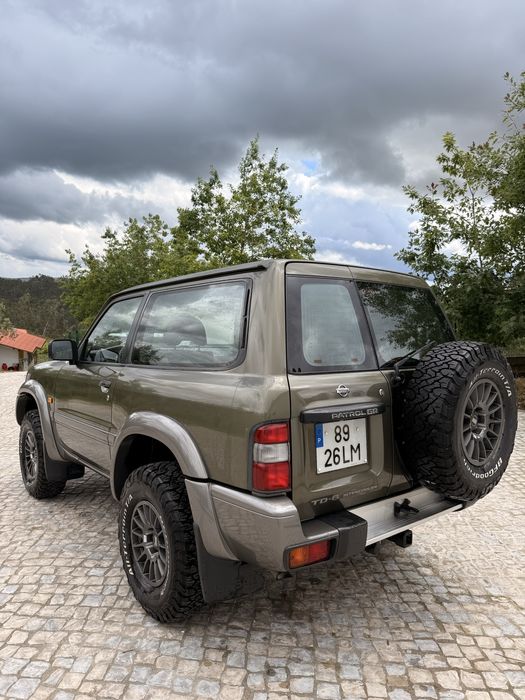 Nissan patrol GR Y 61