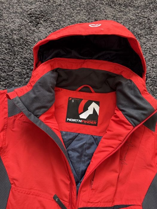 Гірськолижна куртка бренду Northfinder