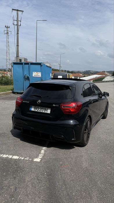 Mercedes A45 AMG facelift 381cv