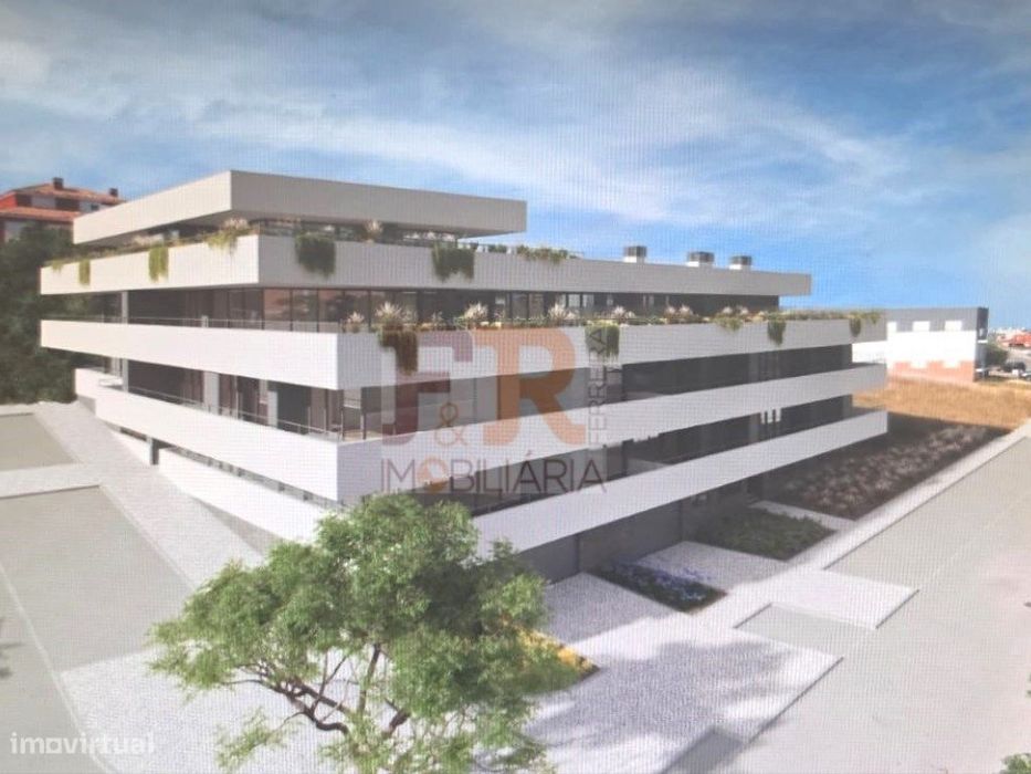 LUXO! Apartamento T2 com Parqueamento Sesimbra