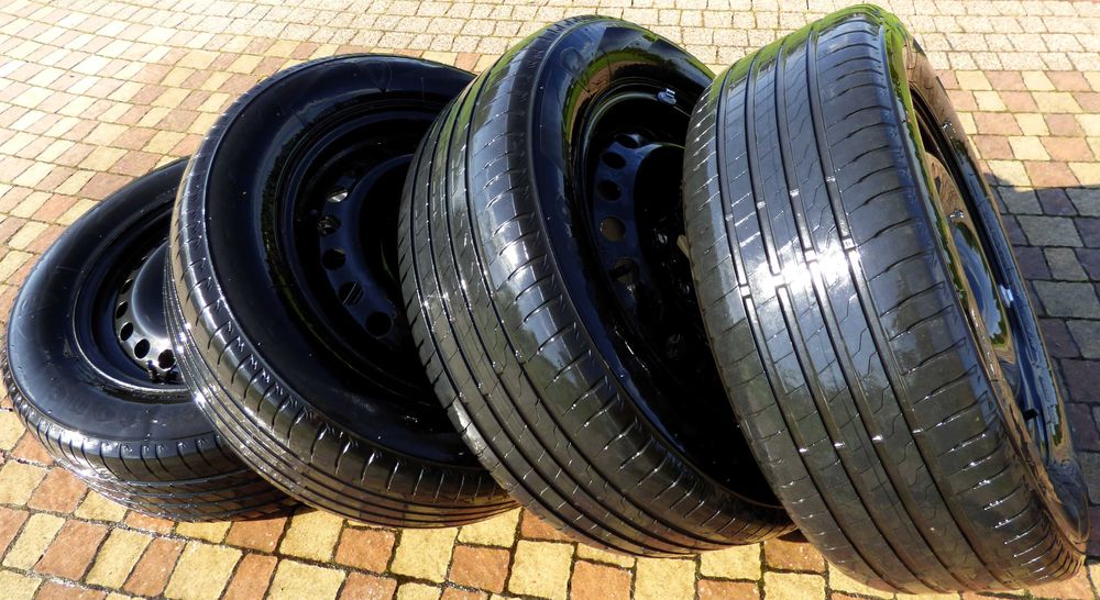 4 Koła - Felgi 16 5x108 + Opony Firestone Roadhawk 215/60/16 + Kołpaki
