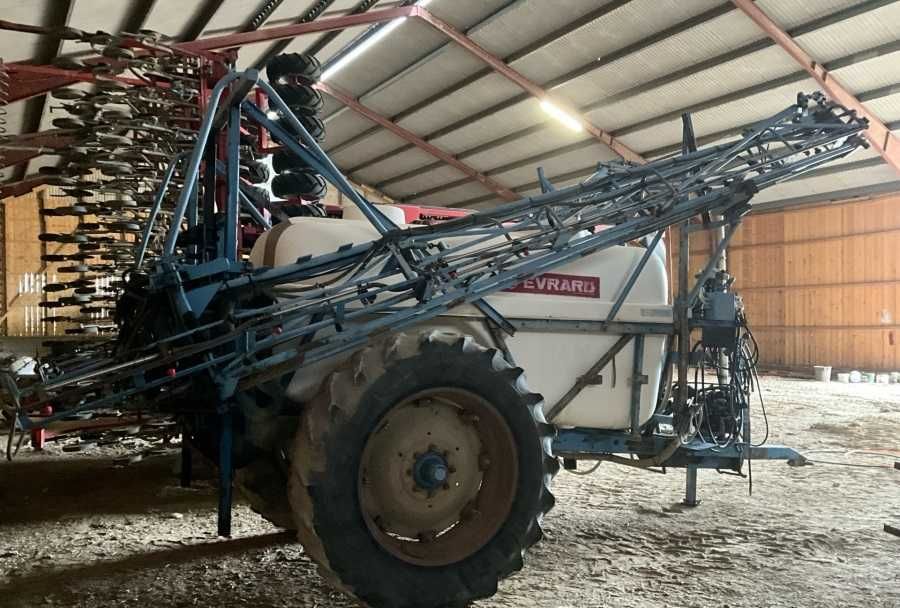 opryskiwacz Evrard 4000l , 24m