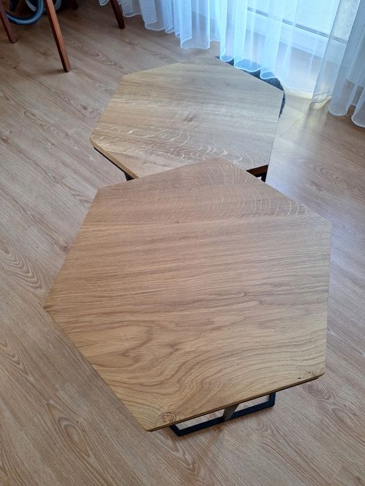 Loftowe stoliki dębowe